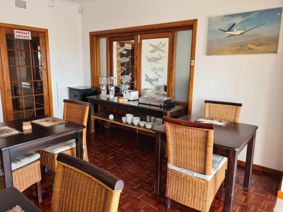 Aviators Paradise Guest House Мозел Бей Екстериор снимка