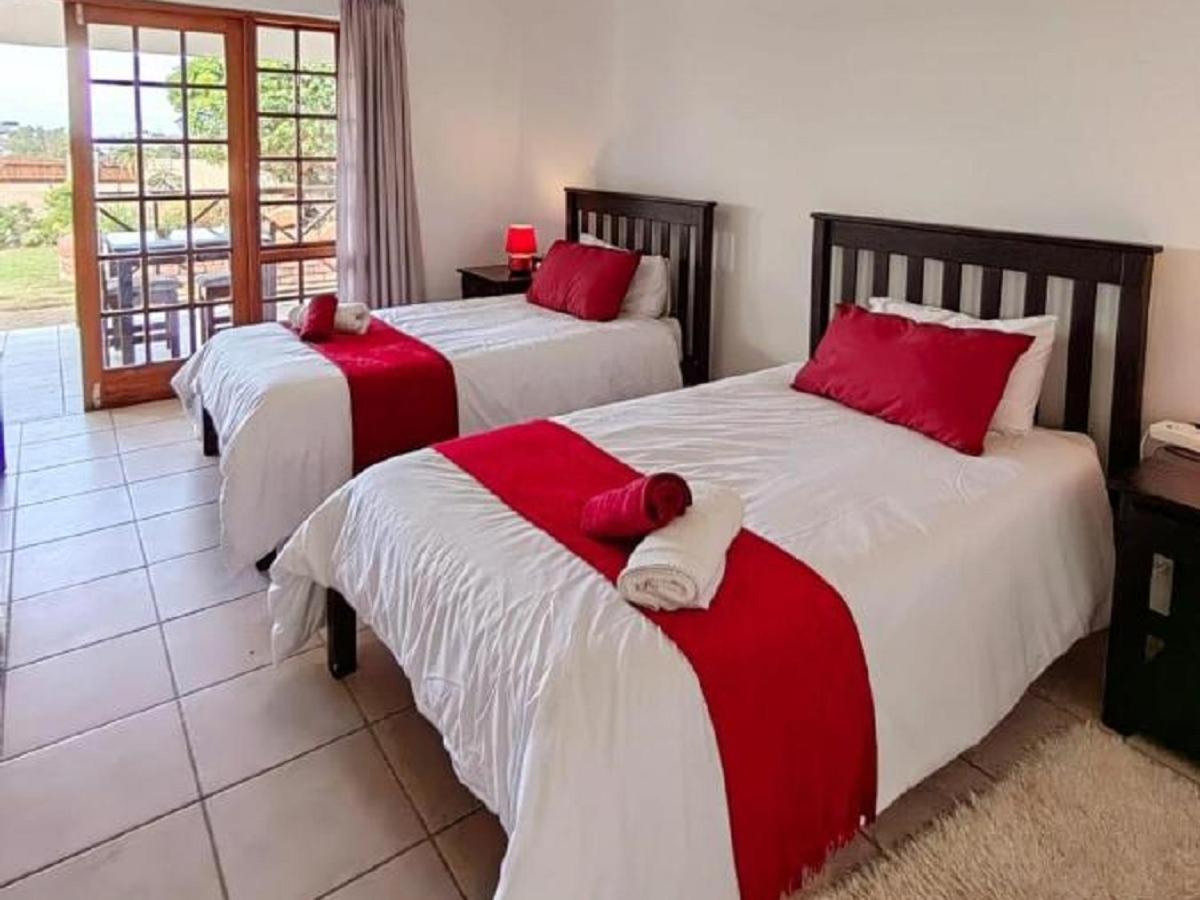Aviators Paradise Guest House Мозел Бей Екстериор снимка